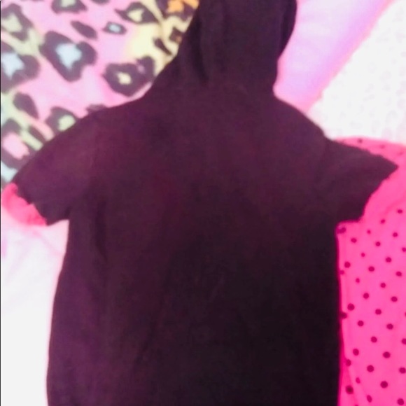 Cute 3 pc Girl’s shortsleeved hoodies! - Picture 6 of 7
